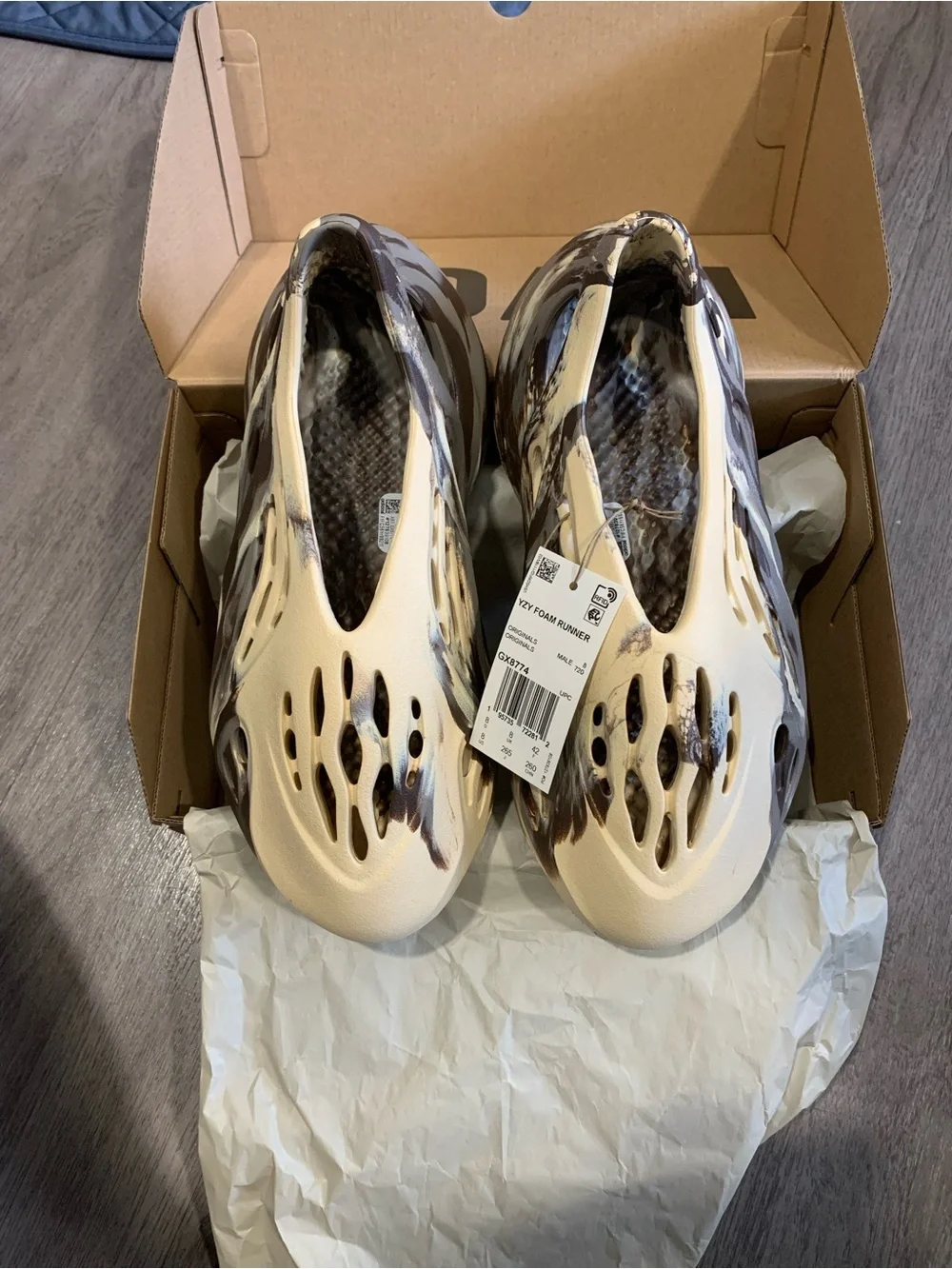 Yeezy Foam Runner-Style Slip-On Shoe in Cream & Brown